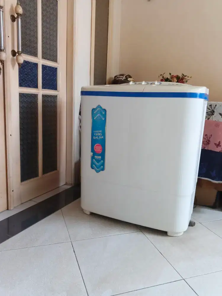 Mesin cuci Akari 2tabung original normal