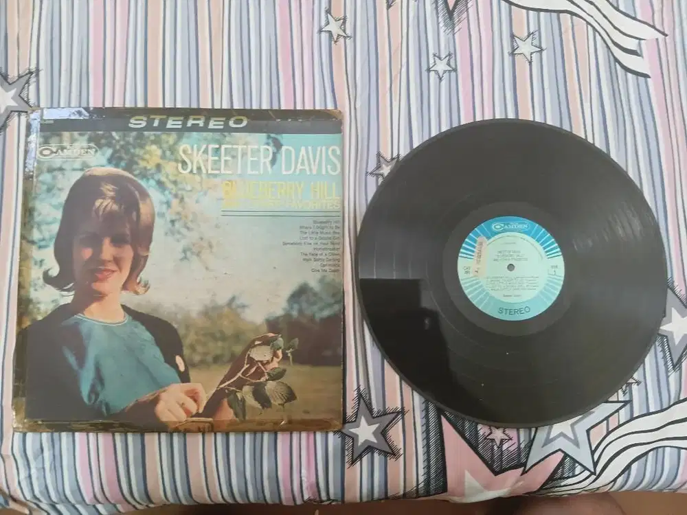 Piringan Hitam Vinyl Skeeter Davis - Blueberry Hill (Untested)
