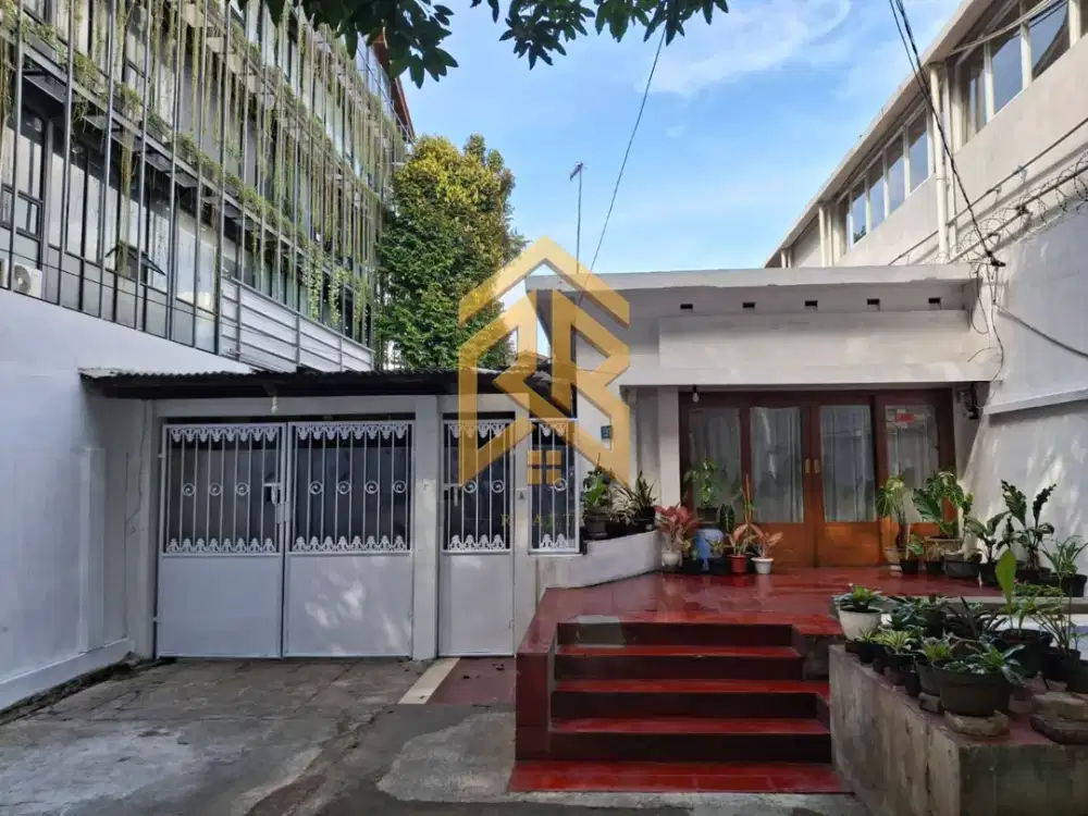 DIJUAL RUMAH MAINROAD SAYAP DAGO BANDUNG Sangat Strategis Harga Nego