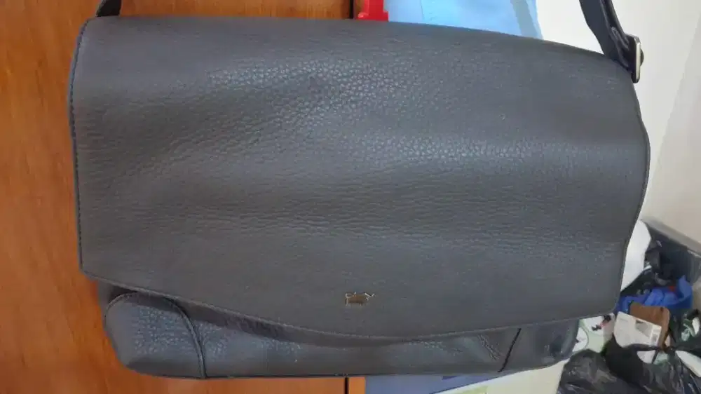 Tas Braun buffel asli dari bahan kulit sapi .german