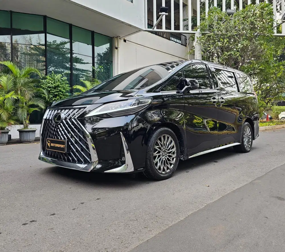 (Modified Lexus LM) Toyota Vellfire 2017 low km G ATPM