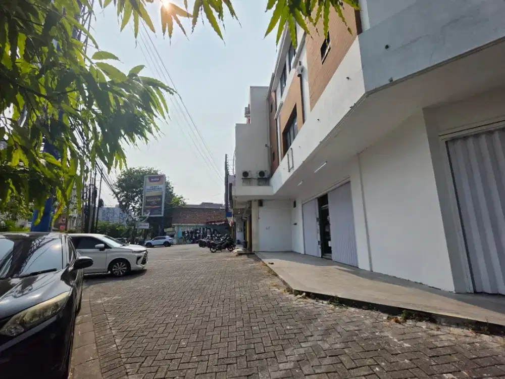 Ruko Siap Pakai Strategis Pusat Kota Semarang 3 Lantai