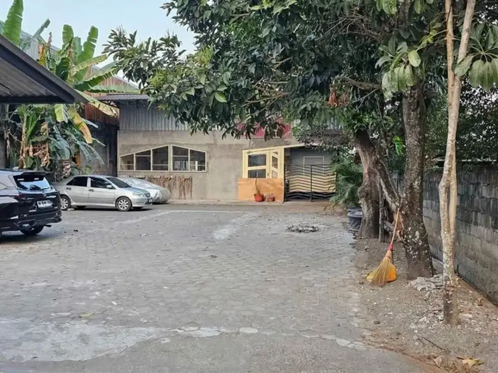Disewakan Ruang Usaha Dengan Bangunan Semi Permanen Cocok Untuk F&B