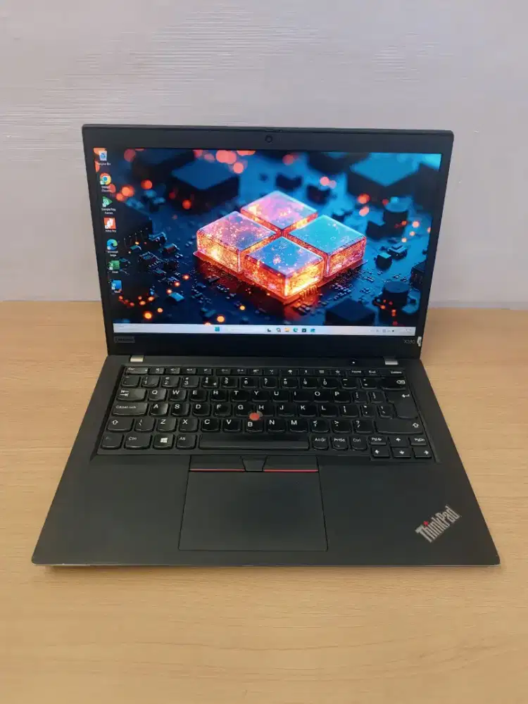 Lenovo thinkpad x390 Ram 16GB Core i5 8365U SSD 256GB 13.3 FHD