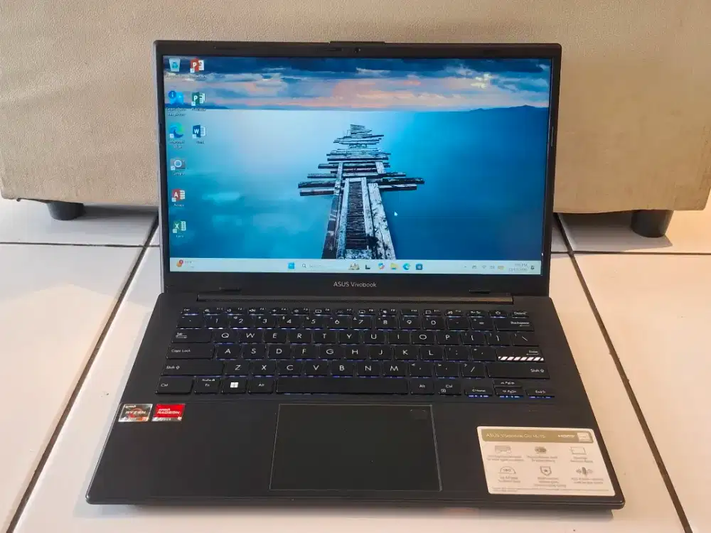 Asus Vivobook Go E1404FA |Amd Ryzen 3 7320U | Ram 8/256 GB