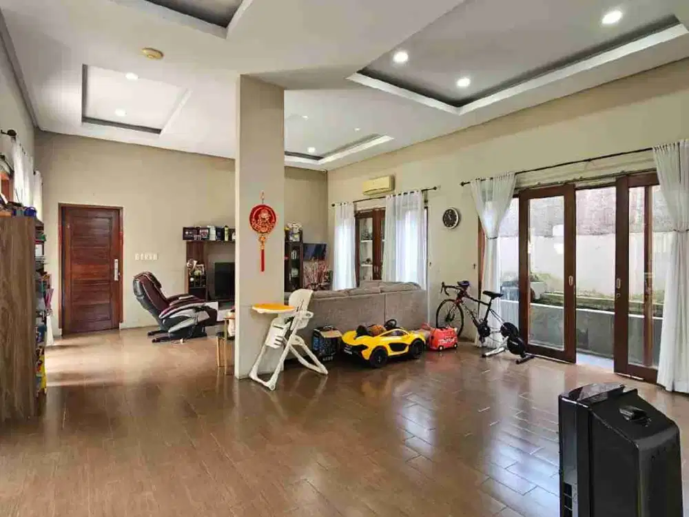 Dijual Villa Jumbo di Kawasan Krakatau. Sangat Nyaman dan Aman