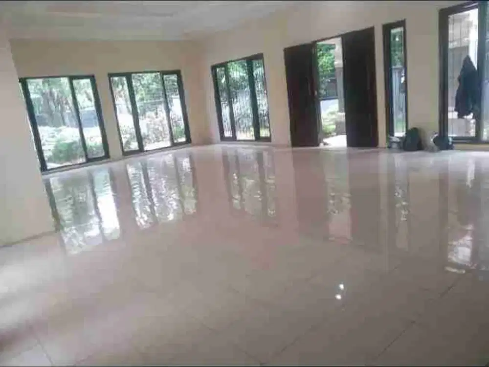 dijual rumah gedung hijau pondok indah Jakarta Selatan
