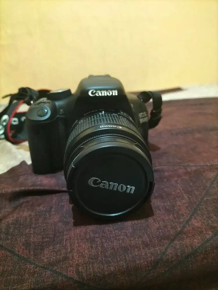 Jual kamera Canon EOS 550D seperti baru