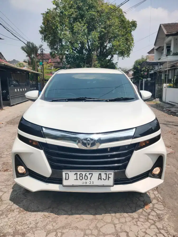 TOYOTA AVANZA E 1.3 MANUAL UPGRADE G 2021 PUTIH ISTIMEWA NYARIS BARU !
