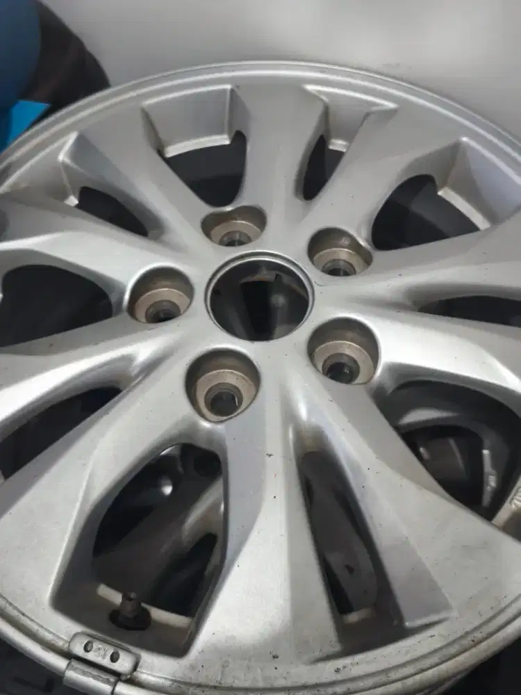 DIJUAL VELG OEM ORIGINAL NISSAN ALL NEW LIVINA R15 – 1 SET (4 PCS)