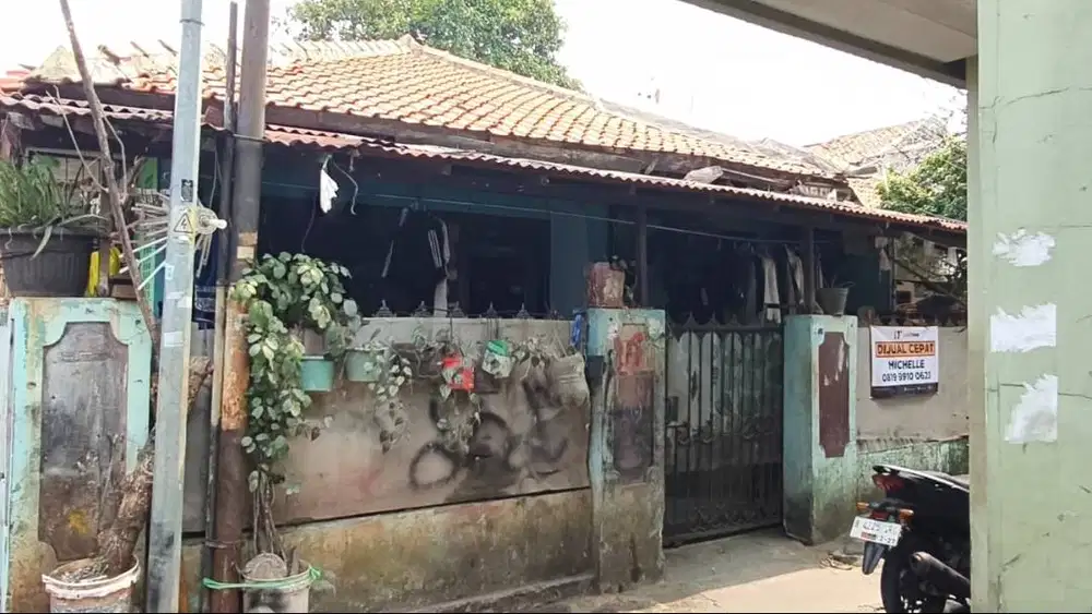 Dijual Rumah Daerah Mampang Prapatan dengan Luas Tanah 200 m2