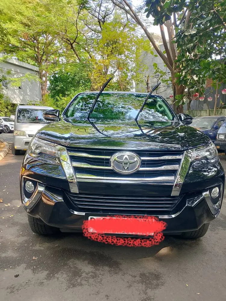TOYOTA FORTUNER 2.4 VRZ 4X2 DIESEL AT TAHUN 2018