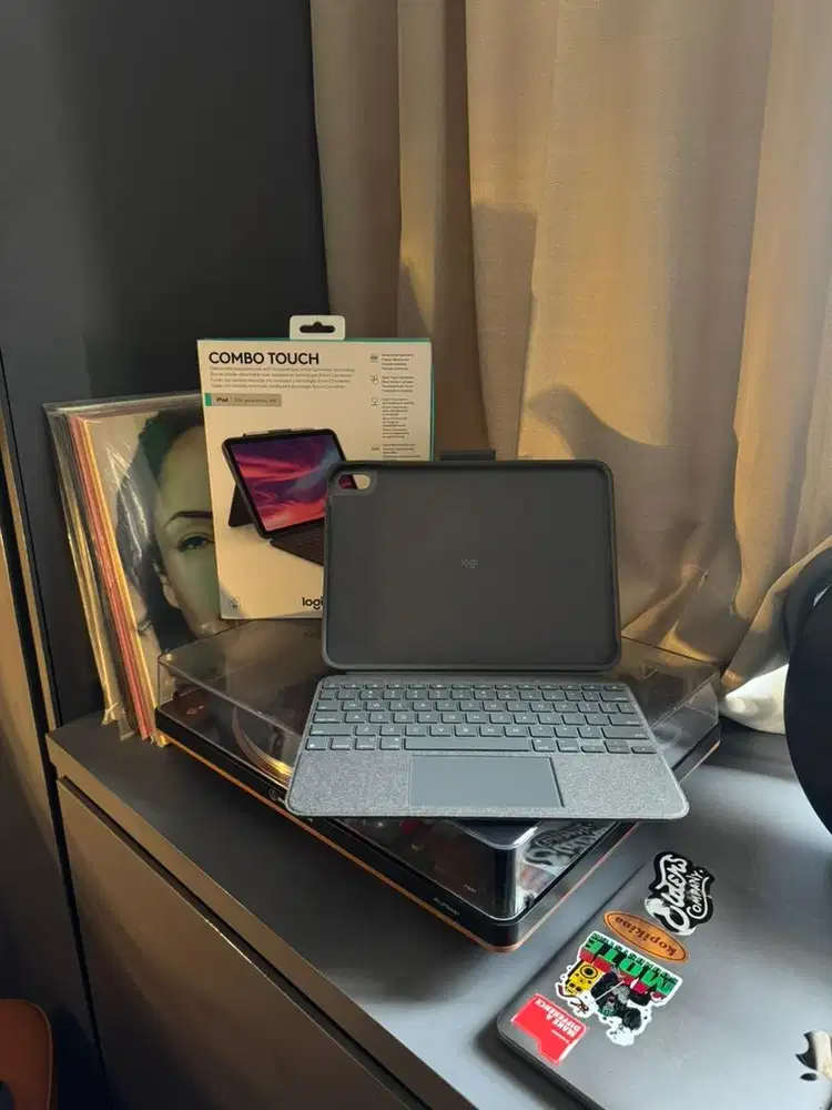 keyboard logitech ipad gen 10 dan 11
