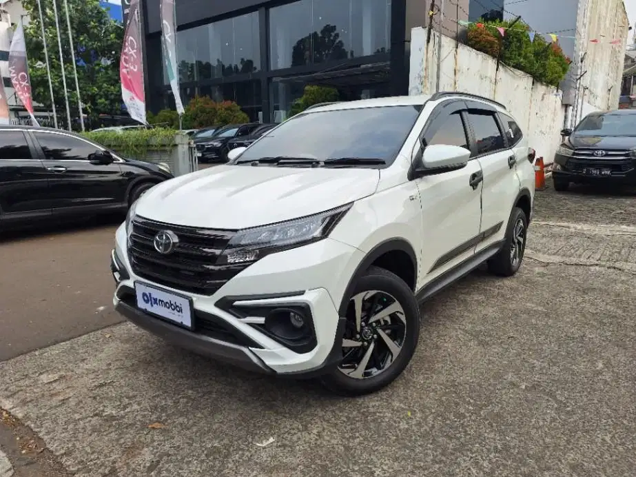 DP MURAH Toyota Rush 1.5 GR Sport Bensin-AT 2023  CAKJD