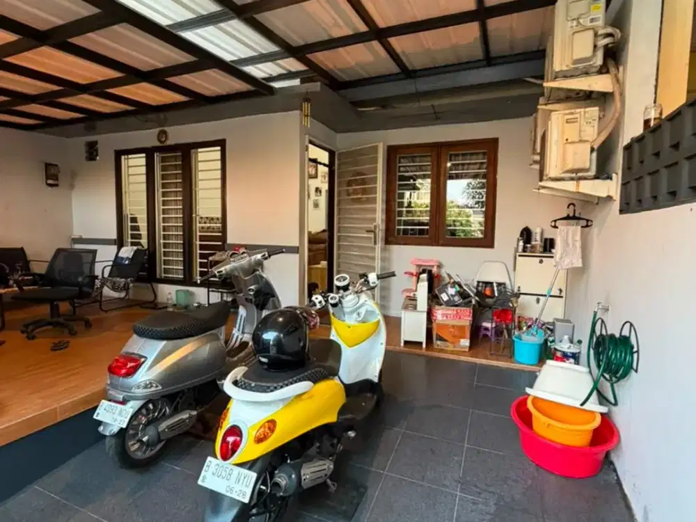 Di Jual Rumah BSD Kencana Loka Rumah sudah baja Ringan, dan siap huni.
