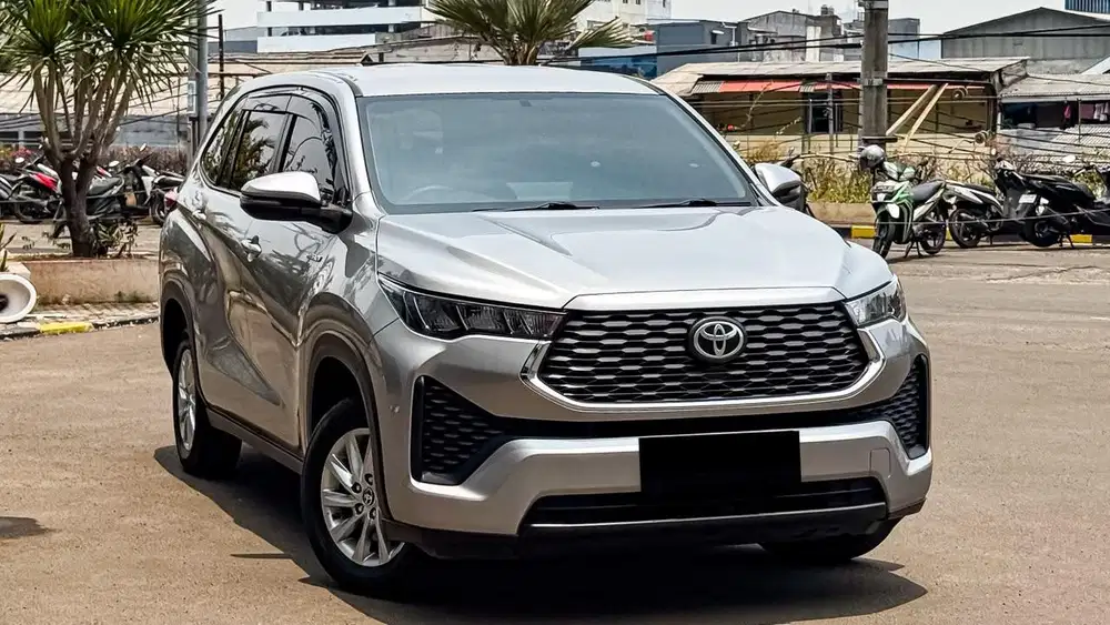 Toyota Zenix 2.0 G Hybrid CVT Bensin AT 2024