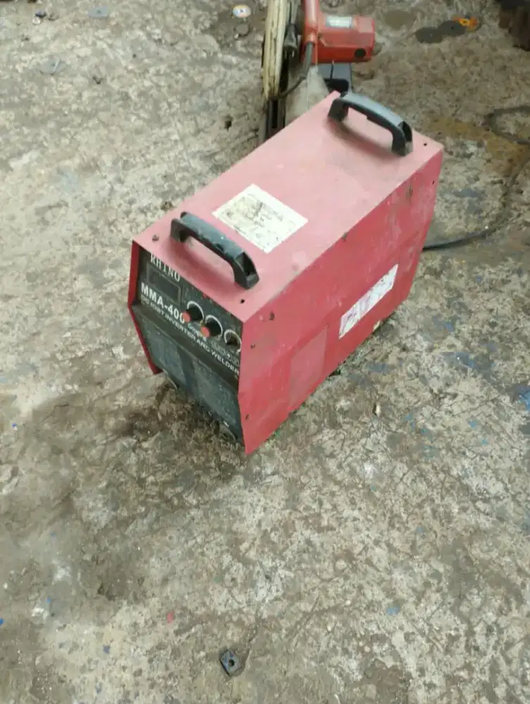 Mesin las listrik lakoni  kondisi masih bagus