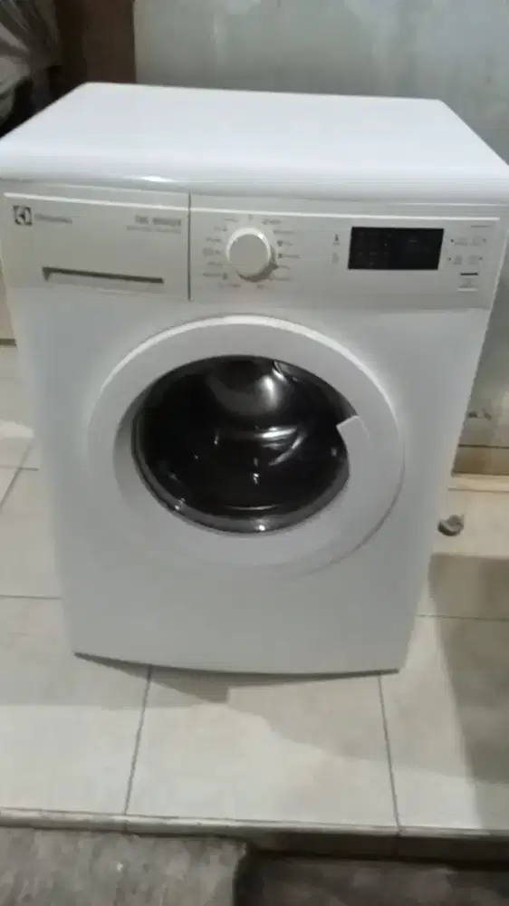 Mesin cuci Electrolux 7kg