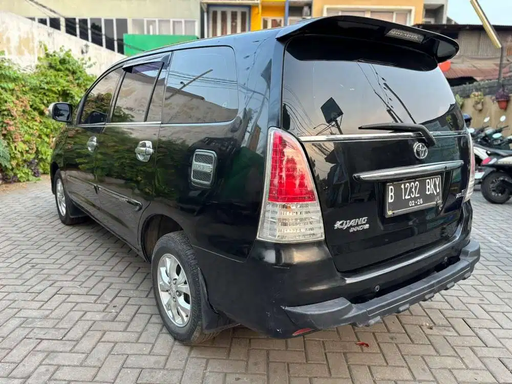 Innova tahun 2011 manual G Bensin