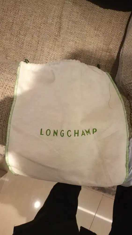 Tas longchamp mini red punya artis