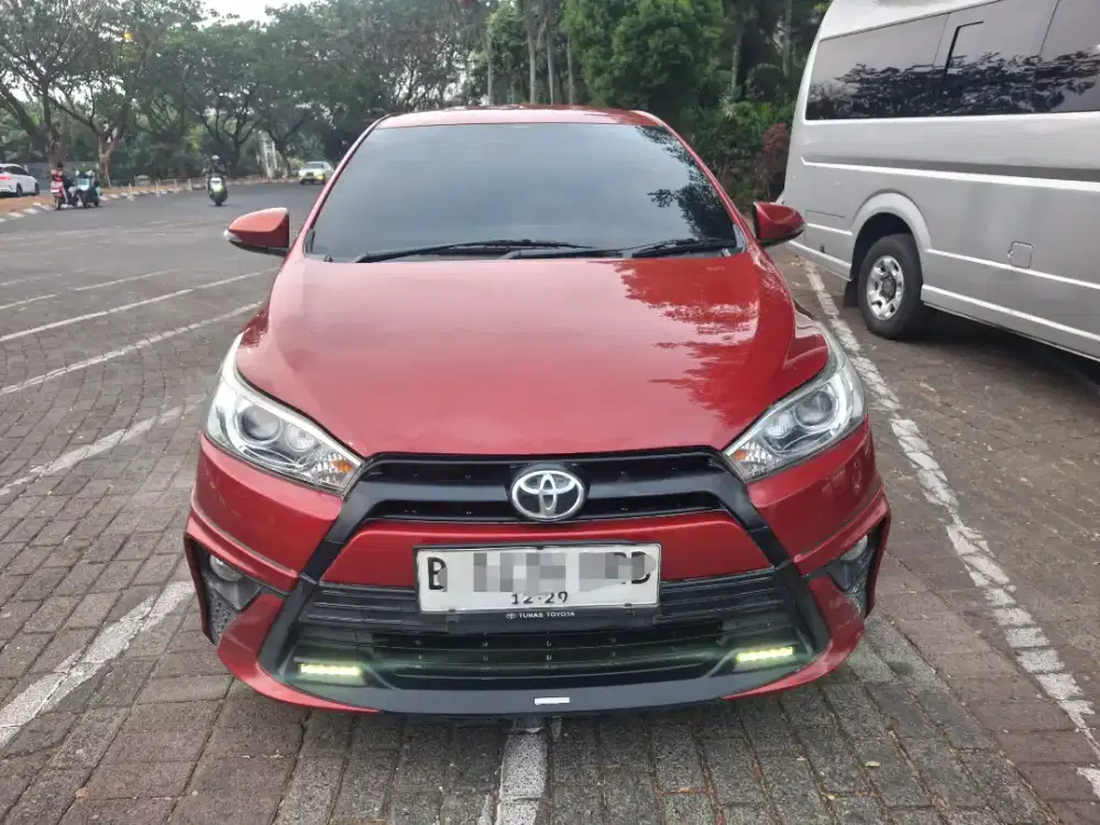 Yaris S Trd at tangan pertama