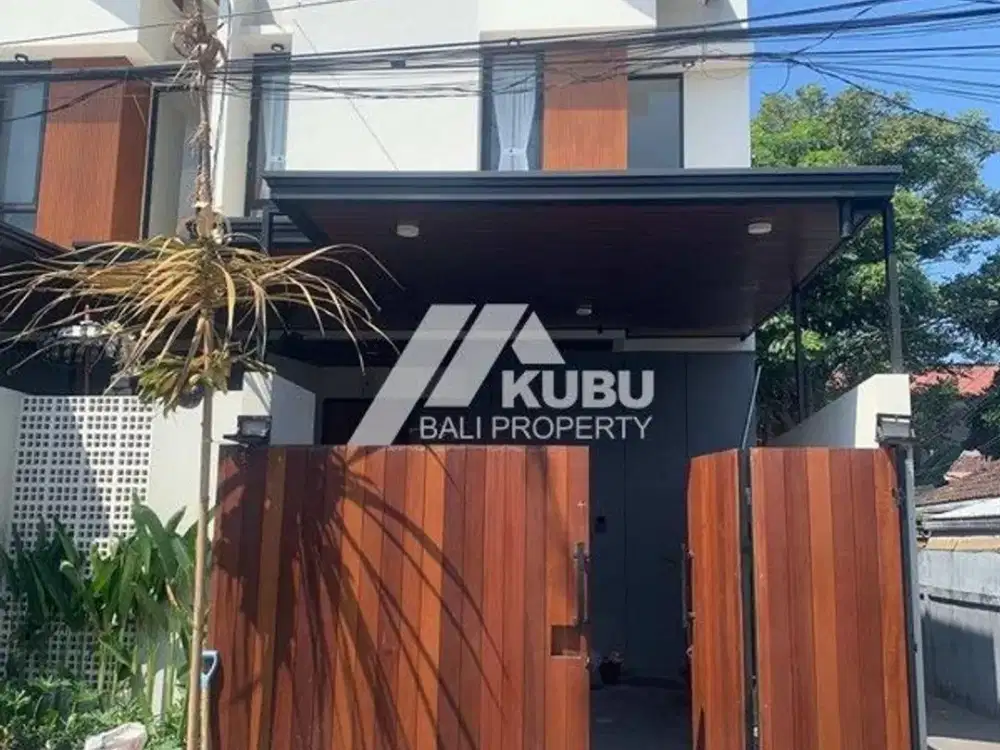 KBP1720 Brand-new 3-bedroom house located in a quiet Sanur Area.