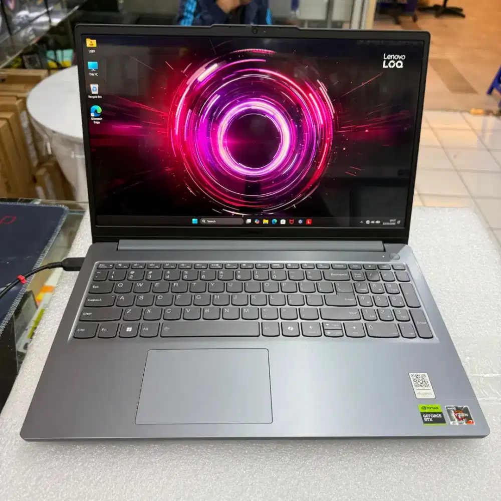 LENOVO LOQ 15ARP10E Ryzen 7-7735HS RAM 16GB SSD 512 GB RTX305015.6INCH