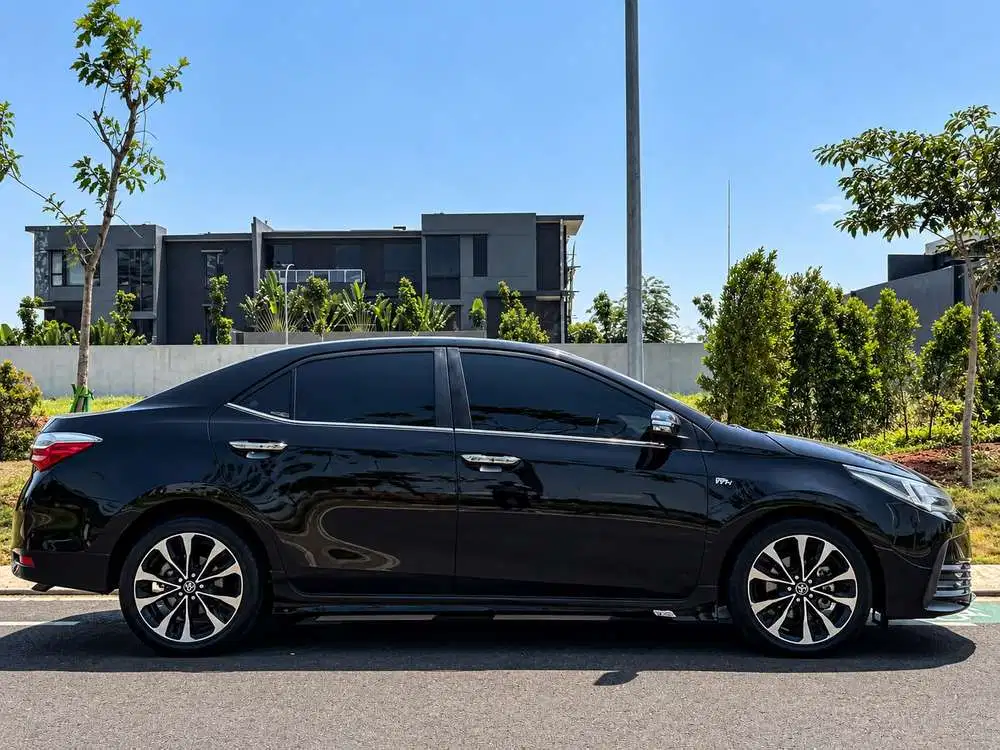 Toyota Corolla Altis 2018 Bensin