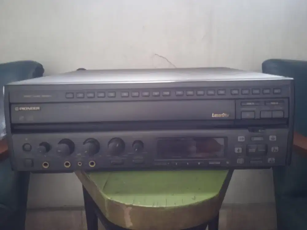 Pioneer Laser Disc CLD-2590K