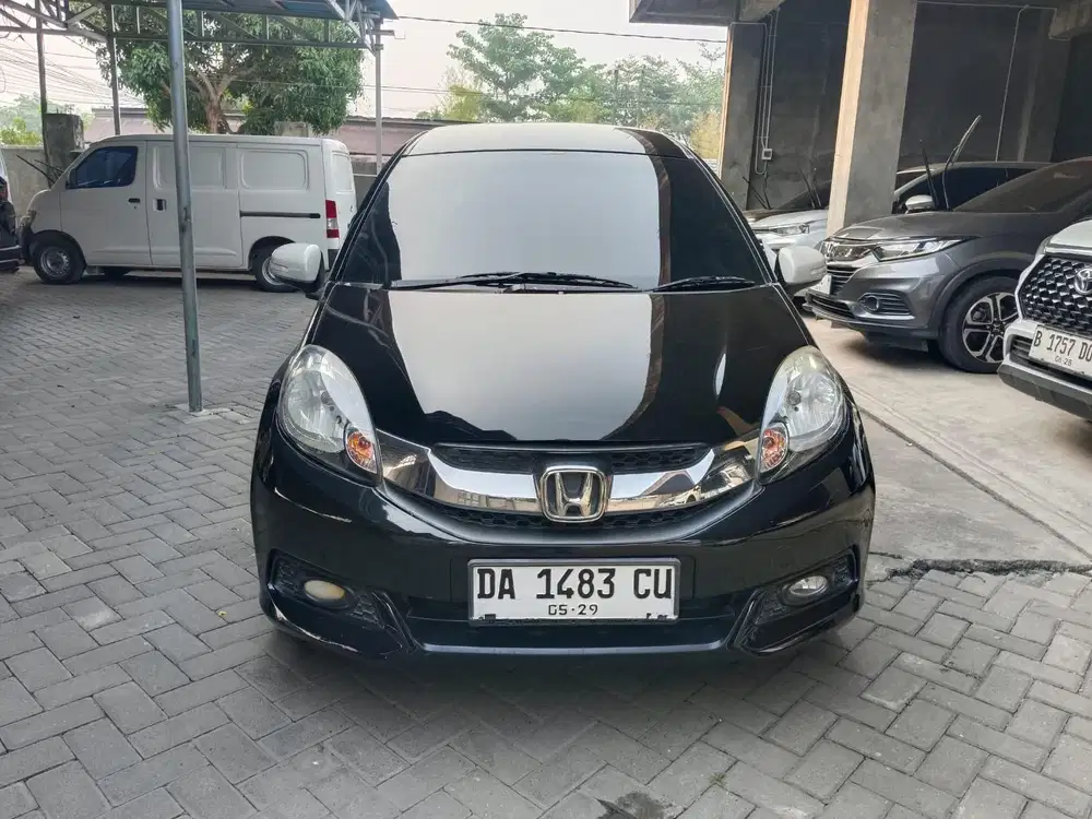 HONDA MOBILIO E 2014 MT HITAM