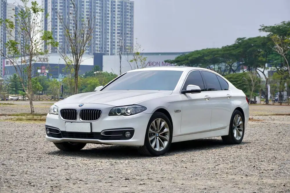 PAJAK PANJANG BMW 520d F10 Luxury B47 Facelift LCI 2015 / 2016