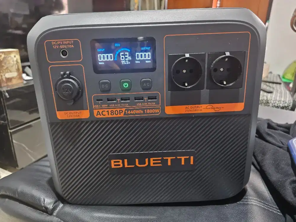 Power Station Portable Bluetti AC180P 1800W 1440Wh Home Like New