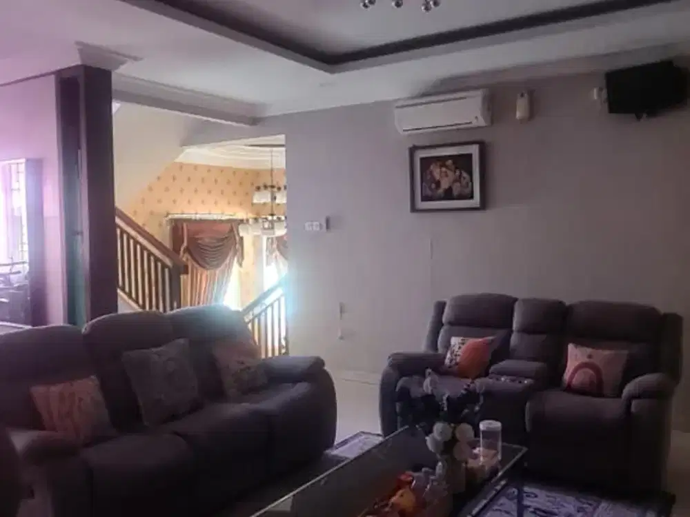 Dijual Rumah 3 Lantai Di Gading Grande - Kelapa Gading