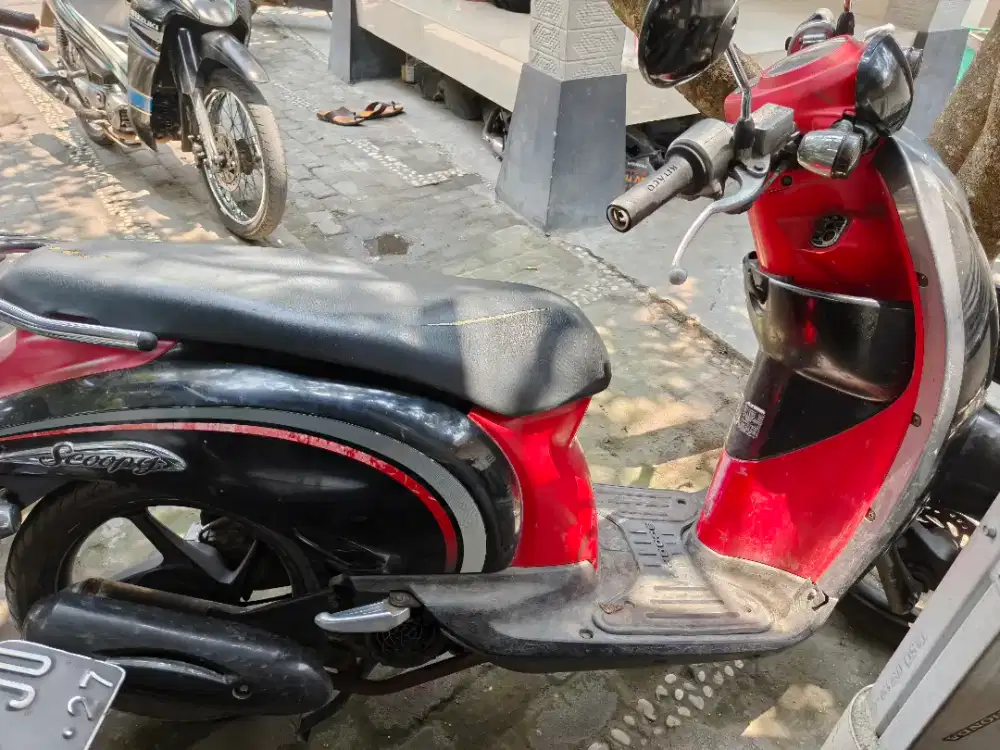 Scoopy thn 2012 plat B jakarta