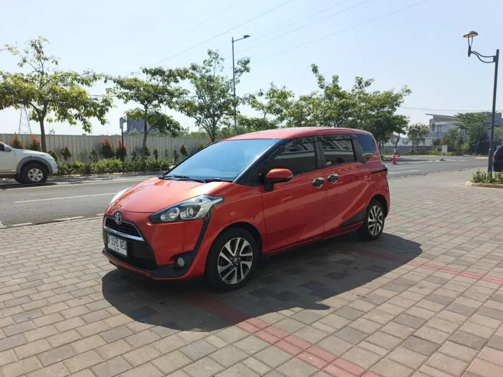 DP 3jt sienta v automatic 2016 orange