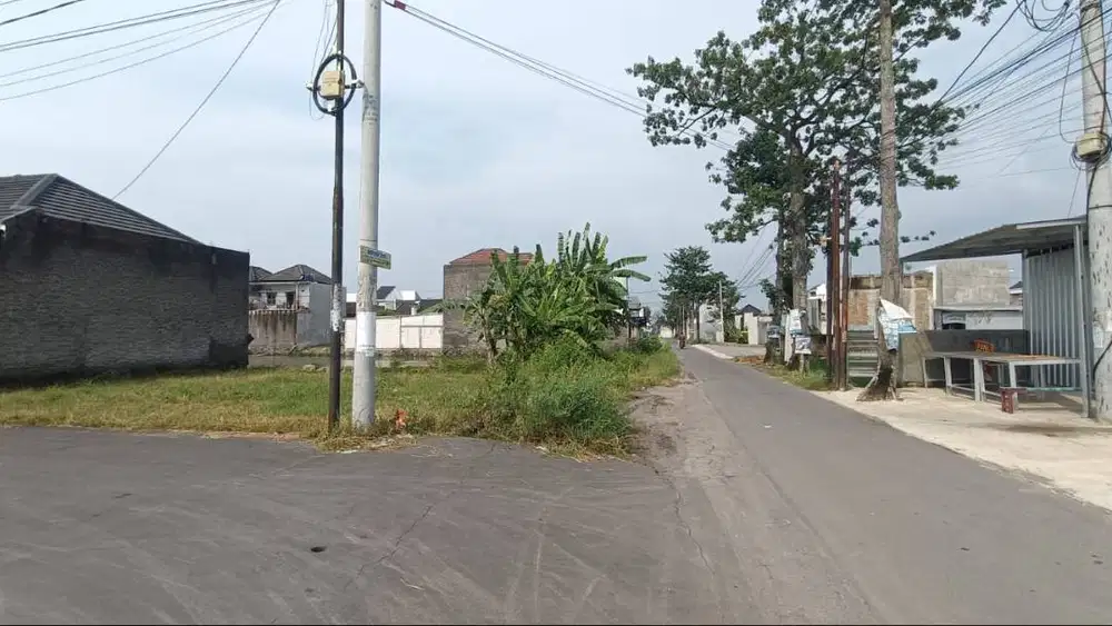 Tanah Dijual Lokasi Strategis Hook Dekat Kampus UMS