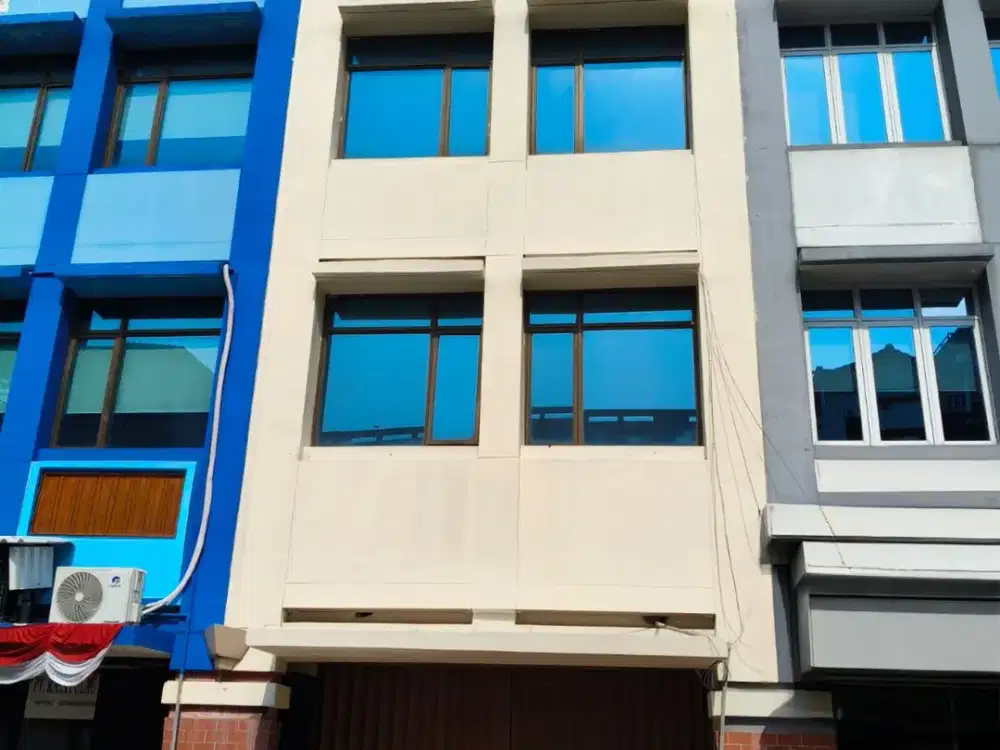 Ruko 3 Lantai Di Artha Niaga - Kelapa Gading