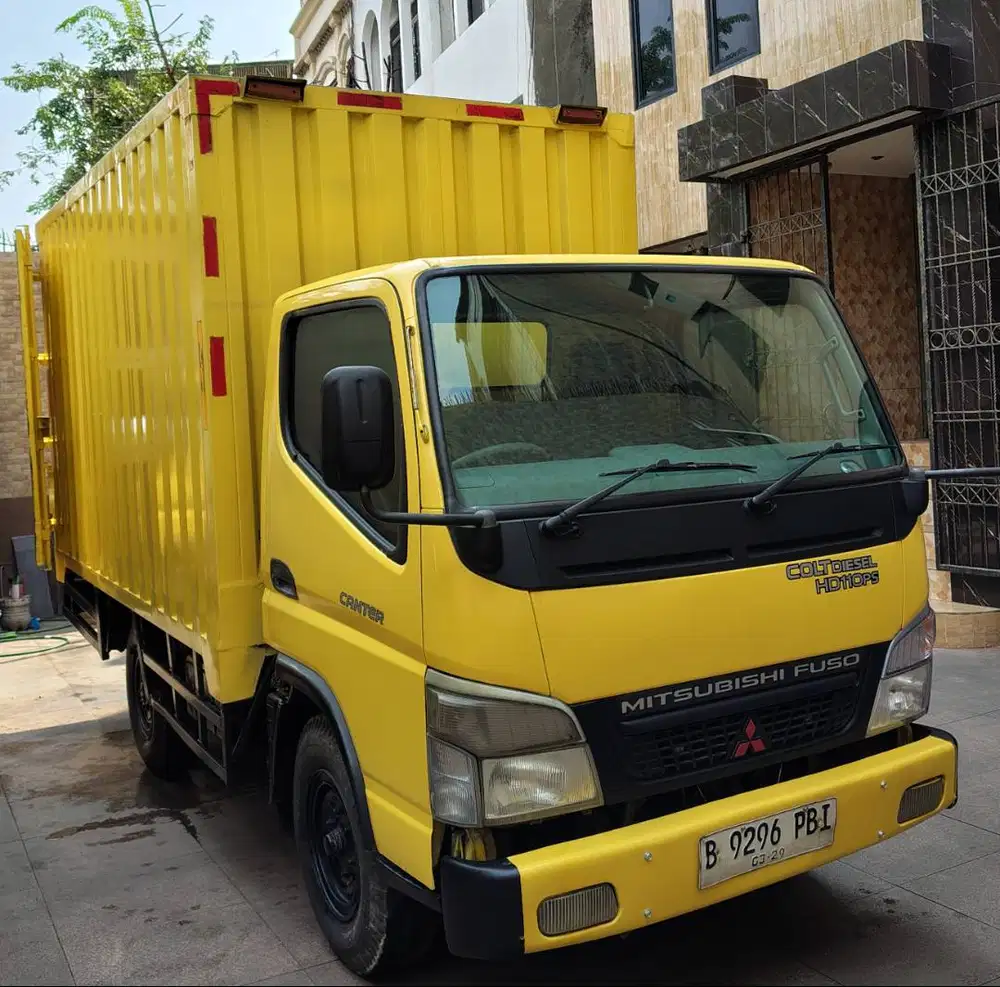 Mitsubishi Colt Diesel  3.9 FE71MT4X2  Ukuran box  lebih tinggi