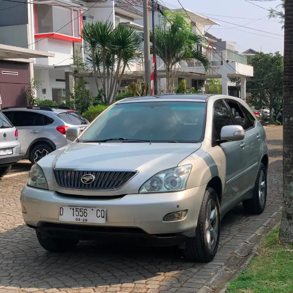 Toyota Harrier 3.0 Airs AWD 2004 panoramic