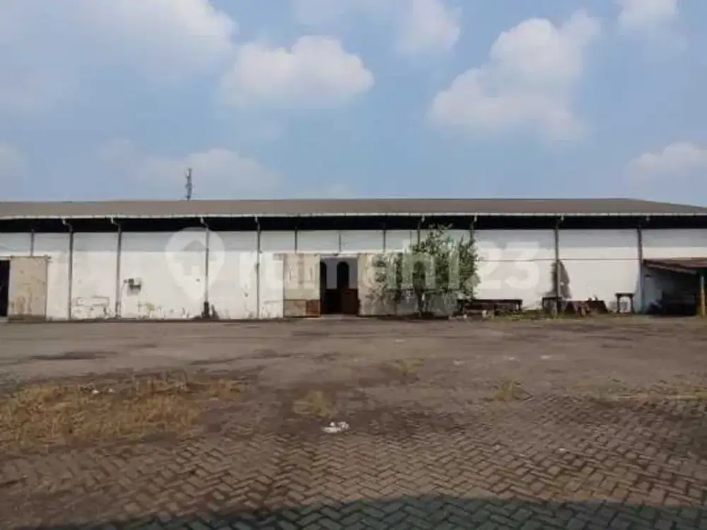 Tanah Luas dan Gudang Siap Pakai di Raya Taman Sidoarjo