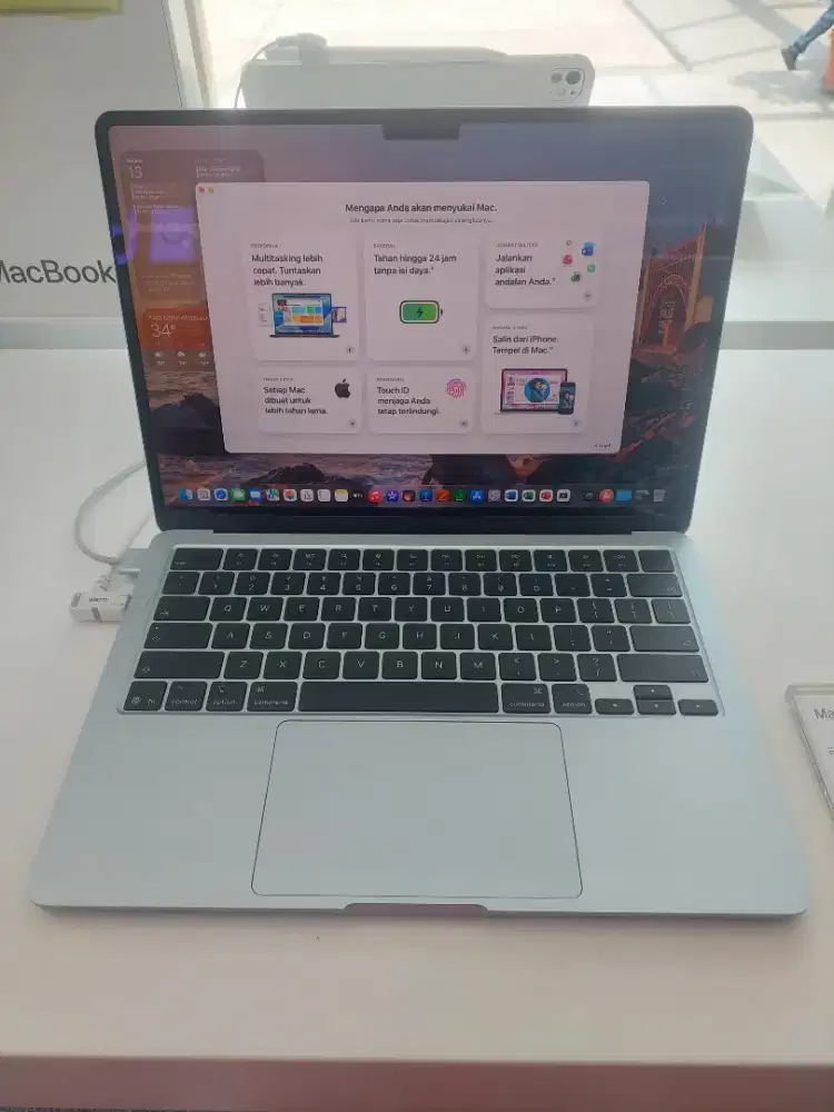 MacBook Air 13.6 16/512 GB