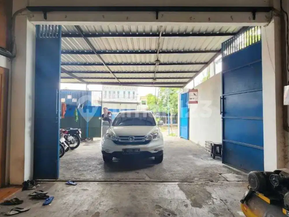Gudang Siap Pakai Dijual Cepa di Raya Petikan, Driyorejo