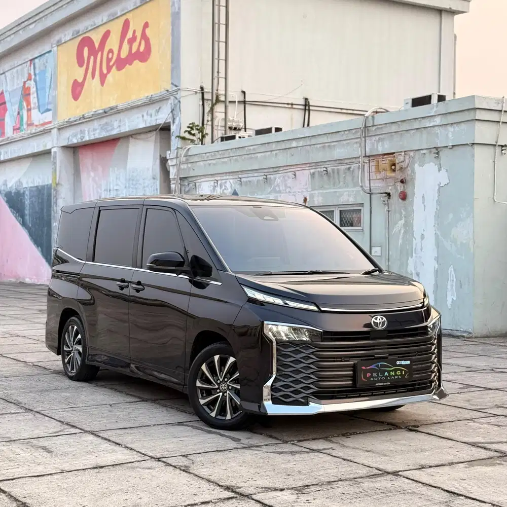 TOYOTA VOXY 2023 • DARK PURPLE • PEMAKAIAN 2024