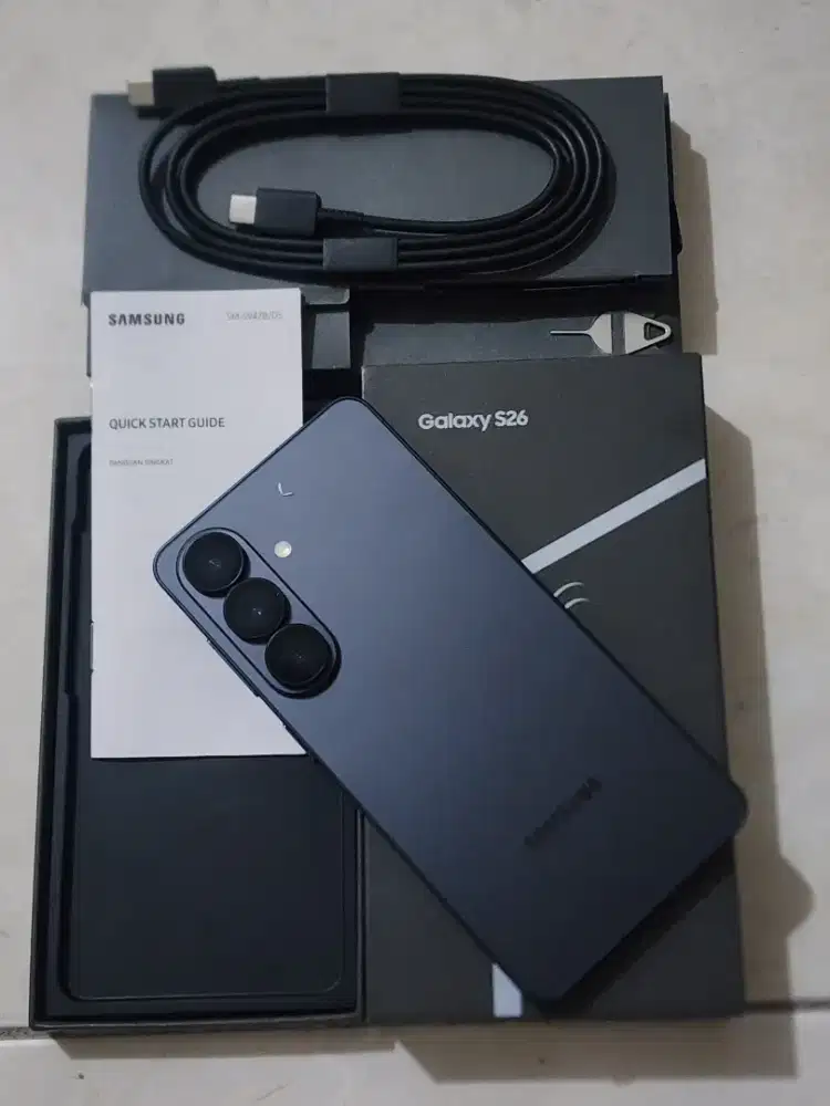 Samsung S26 5G 12/256Gb, warna Black SEIN, kondisi 99,9% Sempurna