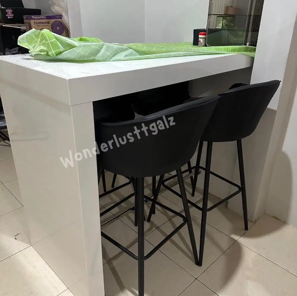 MEJA BAR + 4 KURSI INFORMA