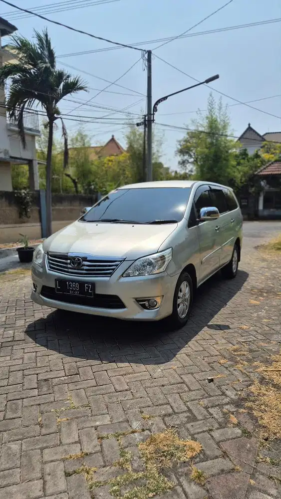 Touota Innova G diesel 2012 Manual