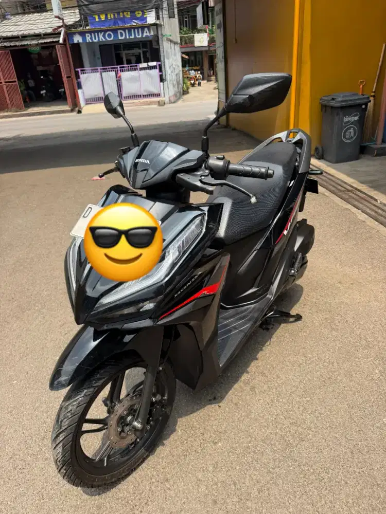 Vario 125 CBS 2023 Hitam