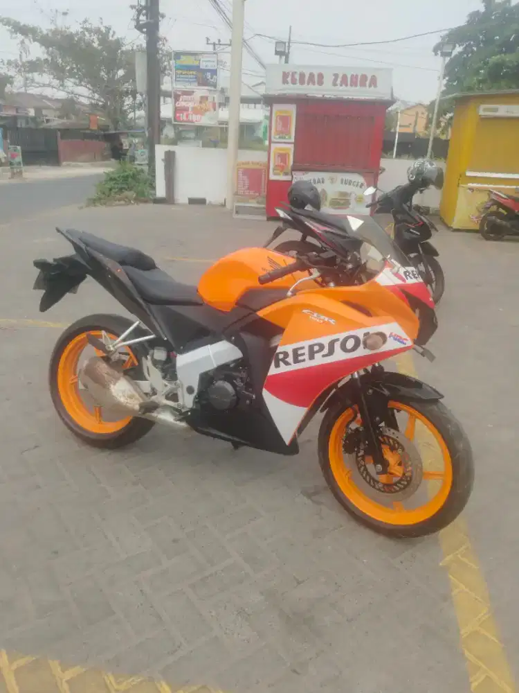 CBR 150 R Repsol merek thailand