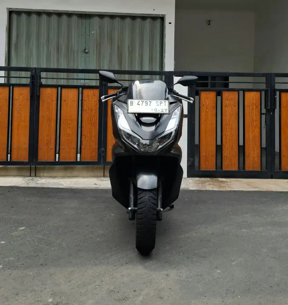 Honda PCX 160 CBS ISS Keyless MULUSSS Pajak Hidup Panjang