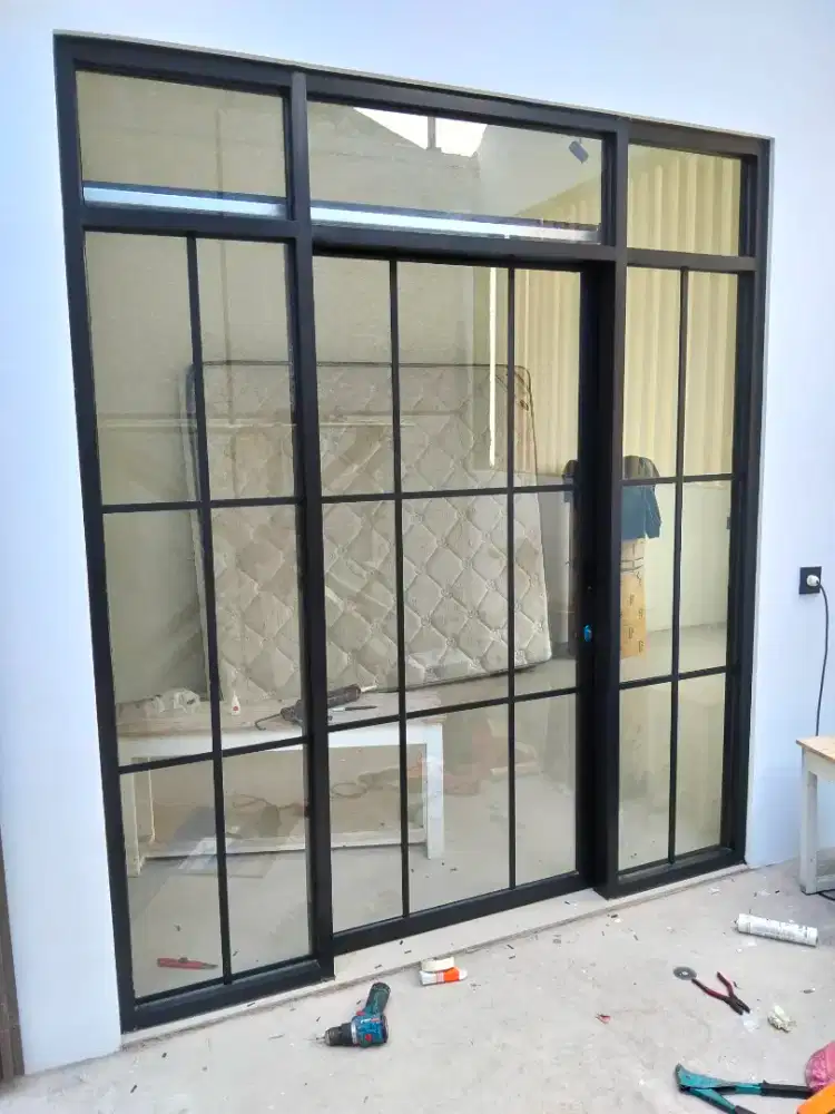 Kusen pintu alumunium